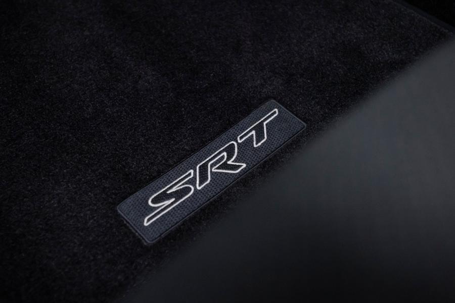 Детали интерьера Dodge Challenger SRT Demon (LC, 0945 of 3300) 2018 года  (фото 72 из 109)
